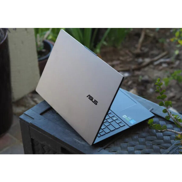 لپ تاپ 15.6 اینچی ایسوس مدل Vivobook Pro 15 OLED Q543B-U9406-Core Ultra 9 185H-24GB DDR5-2TB SSD-RTX4060-OLED 120Hz-W