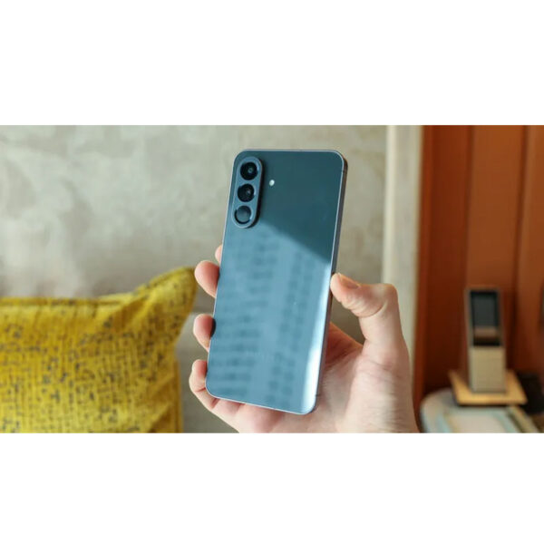 گوشی موبایل سامسونگ مدل Galaxy A56 دو سیم کارت ظرفیت 128 گیگابایت و رم 8 گیگابایت - ویتنام - به همراه شارژر 45 وات سامسونگ