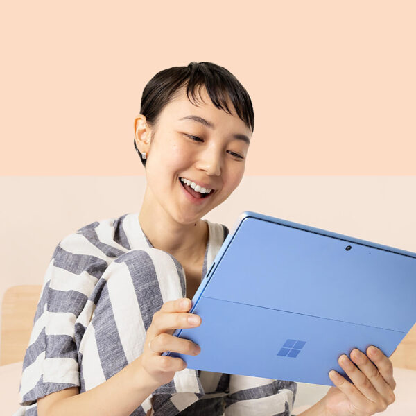 تبلت مایکروسافت مدل Surface Pro 9-i7 1255U ظرفیت 256 گیگابایت و رم 16 گیگابایت